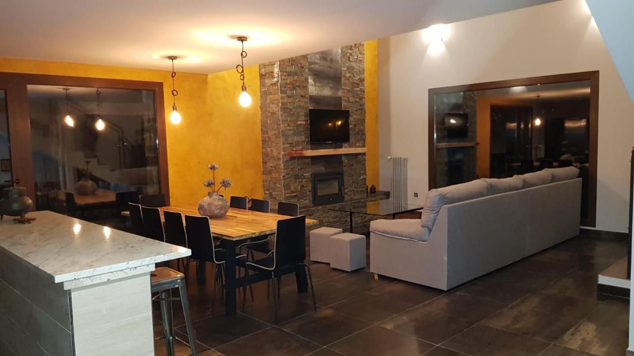Casa Rural La Puerta Del Rio Lobos San Leonardo de Yagüe Buitenkant foto