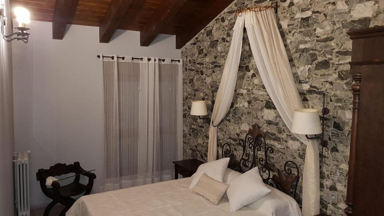 Casa Rural La Puerta Del Rio Lobos San Leonardo de Yagüe Buitenkant foto