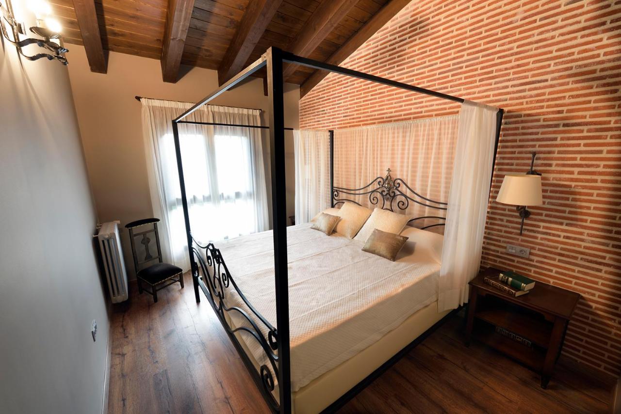 Casa Rural La Puerta Del Rio Lobos San Leonardo de Yagüe Buitenkant foto